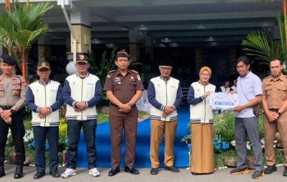 BLT Cukai 2025 Cair! Bantuan untuk Buruh, Lansia, hingga Anak Yatim BLT Cukai 2025 Cair! Bantuan untuk Buruh, Lansia, hingga Anak Yatim