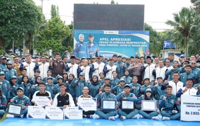 Hadiah Akhir Tahun: ASN Naik Pangkat, Warga Terima BLT, Atlet Diganjar Bonus Prestasi