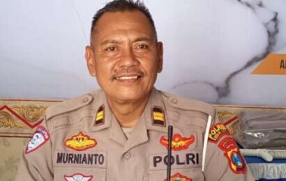 Saat Polisi Hadir di Detik – Detik Pergantian Tahun: Kisah Pengabdian IPTU Murnianto KBO Satlantas Polres Kediri Kota Saat Polisi Hadir di Detik – Detik Pergantian Tahun: Kisah Pengabdian IPTU Murnianto KBO Satlantas Polres Kediri Kota