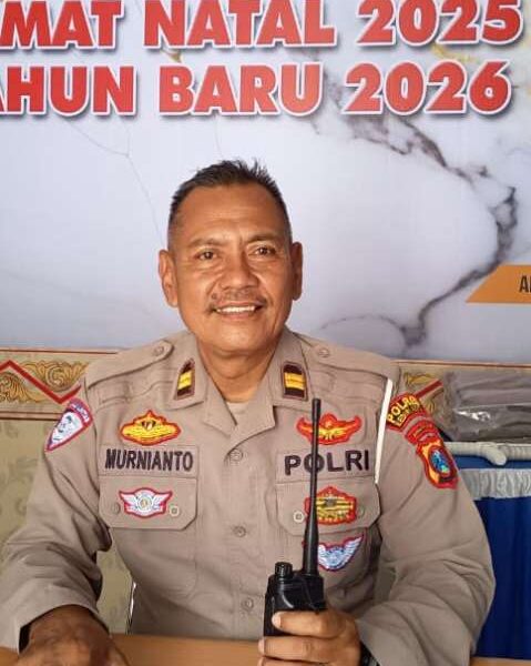 Saat Polisi Hadir di Detik – Detik Pergantian Tahun: Kisah Pengabdian IPTU Murnianto KBO Satlantas Polres Kediri Kota Saat Polisi Hadir di Detik – Detik Pergantian Tahun: Kisah Pengabdian IPTU Murnianto KBO Satlantas Polres Kediri Kota