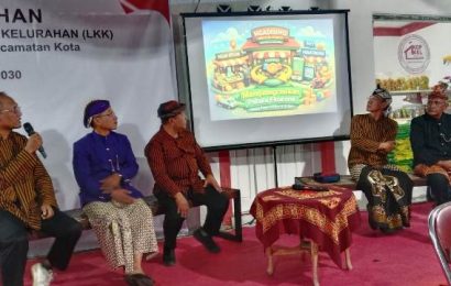 Pengurus LKK Ngadirejo Dikukuhkan, Sukseskan Program Digitalisasi Makam hingga Ekonomi Kreatif Pengurus LKK Ngadirejo Dikukuhkan, Sukseskan Program Digitalisasi Makam hingga Ekonomi Kreatif