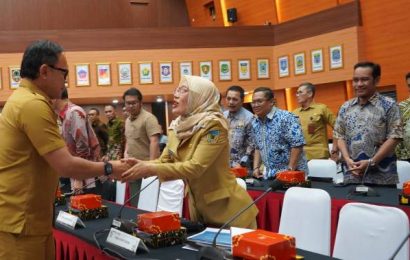 Potensi 6,4 Miliar, Pemkab Kediri Dorong Optimalisasi PAD dari Sewa Aset Fiber Optik Potensi 6,4 Miliar, Pemkab Kediri Dorong Optimalisasi PAD dari Sewa Aset Fiber Optik