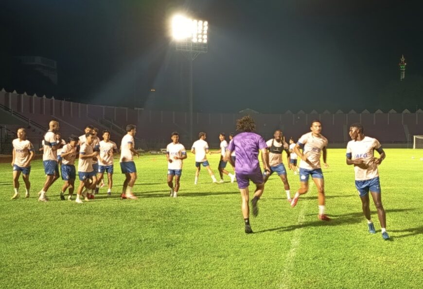 Macan Putih Mengaum di Kandang, Persib Datang Membawa Status Juara Bertahan