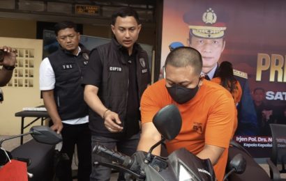 Empat TKP, Satu Jaringan: Satreskrim Kediri Kota Ungkap Pasutri Spesialis Curanmor Empat TKP, Satu Jaringan: Satreskrim Kediri Kota Ungkap Pasutri Spesialis Curanmor