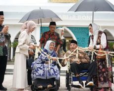 Wali Kota Kediri Resmikan Masjid Jami’ Abi Sa’roni, Siap Jadi Pusat Spiritual dan Sosial Kampus Wali Kota Kediri Resmikan Masjid Jami’ Abi Sa’roni, Siap Jadi Pusat Spiritual dan Sosial Kampus