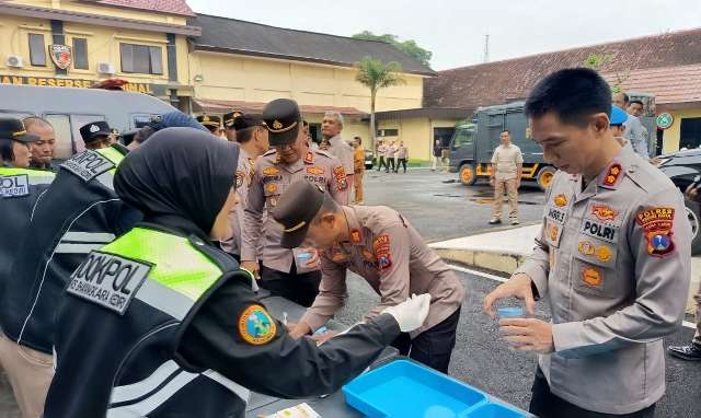 Gelar Tes Urin Mendadak, Seluruh Personel Polres Kediri Kota Dinyatakan Negatif