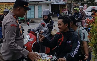 Tekan Angka Kecelakaan, Polsek Ngadiluwih Sasar Simpang Lalu Lintas dalam Operasi Semeru