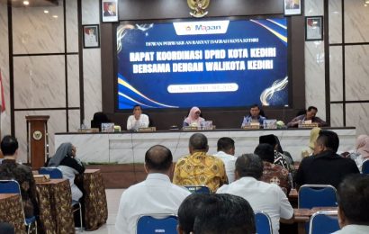 “Seharusnya Hadir,” DPRD Kota Kediri Kritik Absennya Wali Kota di Paripurna