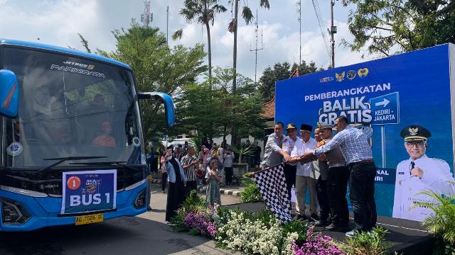 Ratusan Warga Ikuti Balik Gratis Pemkot Kediri, Hemat Biaya hingga Tekan Risiko Arus Balik
