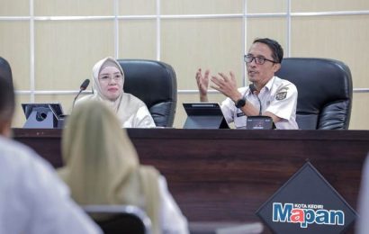 Sukses Raih WBK, DPMPTSP Kota Kediri Jadi Rujukan Daerah Lain Sukses Raih WBK, DPMPTSP Kota Kediri Jadi Rujukan Daerah Lain