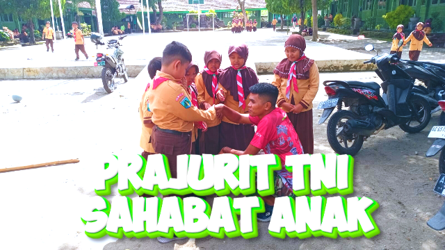 TMMD Kodim 0809 Kediri Tak Hanya Bangun Desa, Prajurit TNI Mendapat Sambutan Hangat Anak Sekolah Dasar