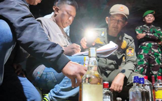 Dugaan Bahan Miras Oplosan Dijual Salah Satu Toko di Kota Kediri, Disperdagin dan Satpol PP Beri Penjelasan