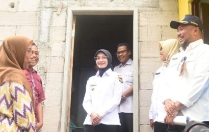 44 Warga Terima Sertifikat Hak Milik, Mbak Wali Tata Kawasan Permukiman Layak Huni