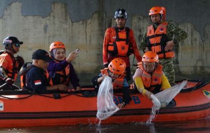 Tak Sekadar Seremoni, Kartini Kediri Turun Aksi Jaga Lingkungan