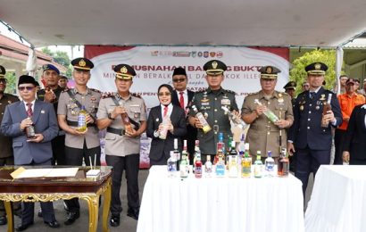 Pemkab Kediri Komitmen Sikat Miras dan Rokok Tanpa Cukai