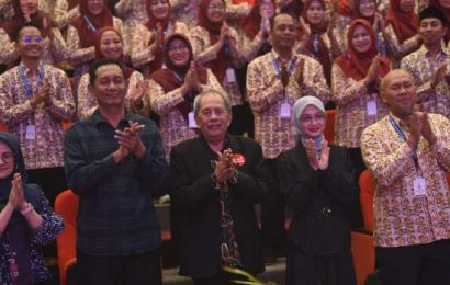 Wali Kota Vinanda Tekankan Peran Laboratorium dalam Selamatkan Nyawa dalam Rakerwil PATELKI