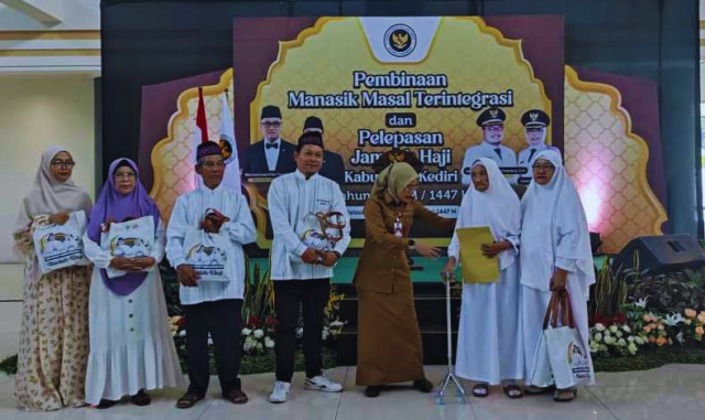 1.285 Jemaah Haji Kediri Siap Berangkat, Doa dan Haru Mengiringi